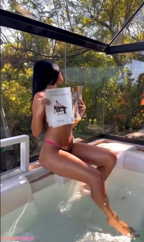 Victoria nude leaked OnlyFans photo #4