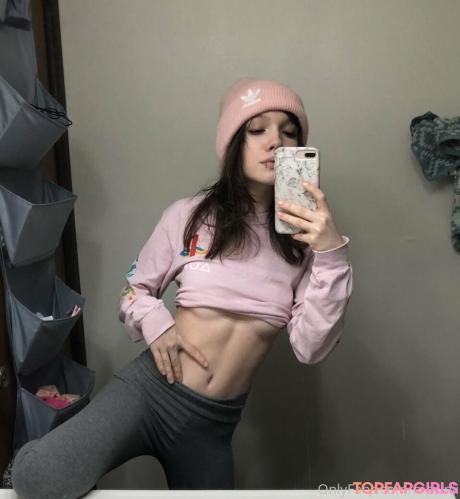 Mewnii nude leaked OnlyFans photo #46