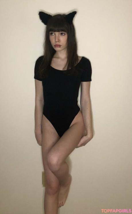 Mewnii nude leaked OnlyFans photo #55
