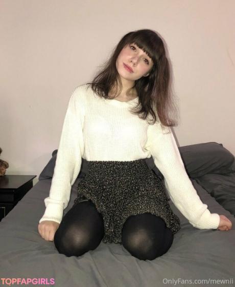 Mewnii nude leaked OnlyFans photo #85