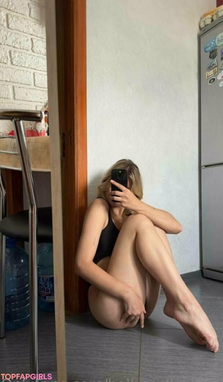 Hollymollynextdoor nude leaked OnlyFans photo #42