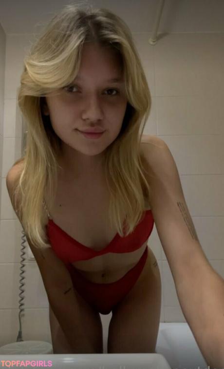 Hollymollynextdoor nude leaked OnlyFans photo #53