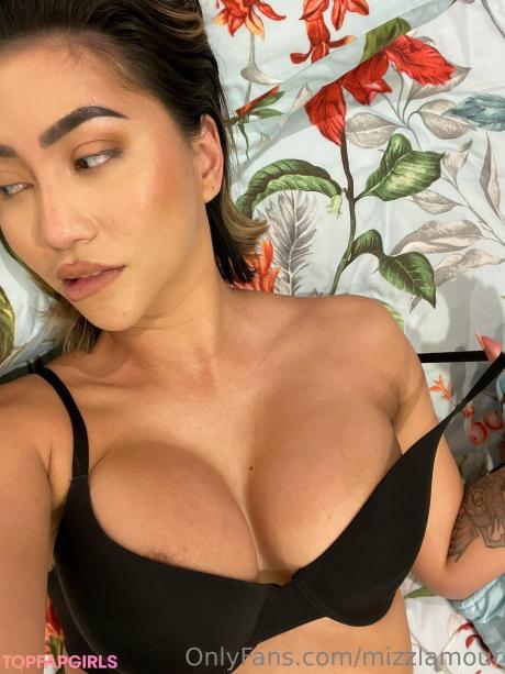 Mizzlamour nude leaked OnlyFans photo #15