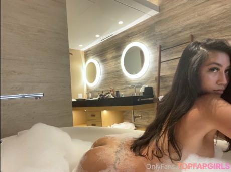 Mizzlamour nude leaked OnlyFans photo #6