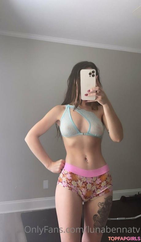 Lunabennatv nude leaked OnlyFans photo #16