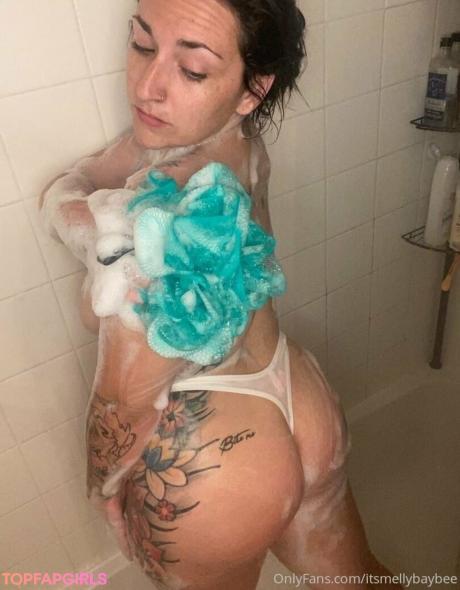 Itsmellybaybee nude leaked OnlyFans photo #15