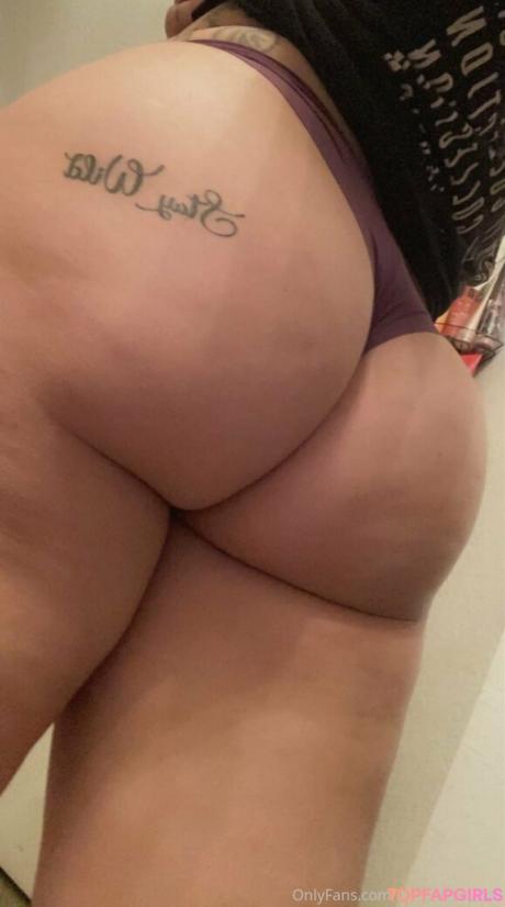 Itsmellybaybee nude leaked OnlyFans photo #52