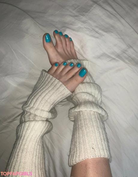 Unigirlfeet nude leaked OnlyFans photo #180