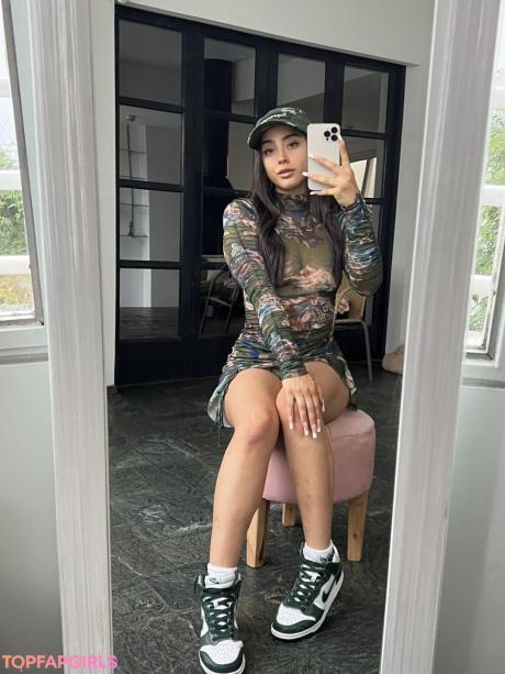 La nude leaked OnlyFans photo #48
