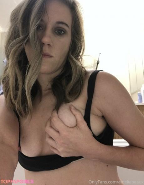 Ameliabeaux nude leaked OnlyFans photo #3