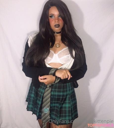 Kinkykittenpie nude leaked OnlyFans photo #7