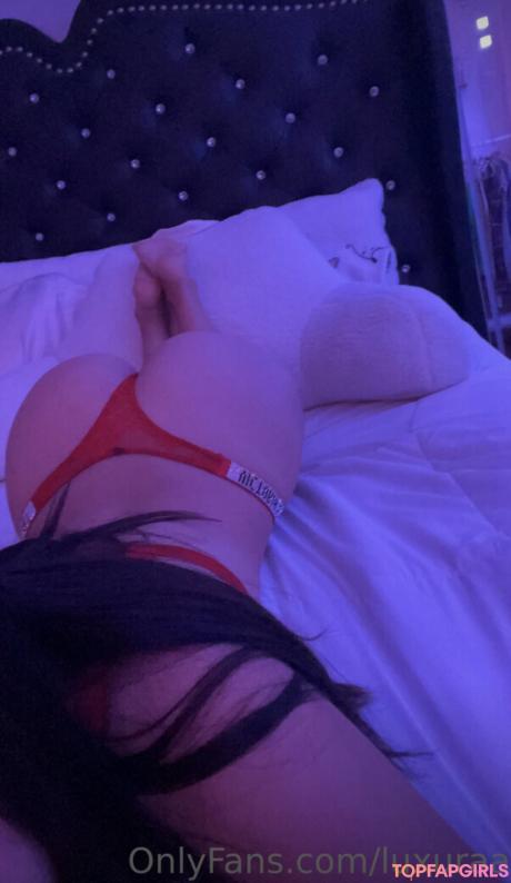 Luxuraa nude leaked OnlyFans photo #19