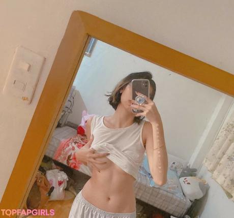 Kanojowa_uwu nude leaked OnlyFans photo #14