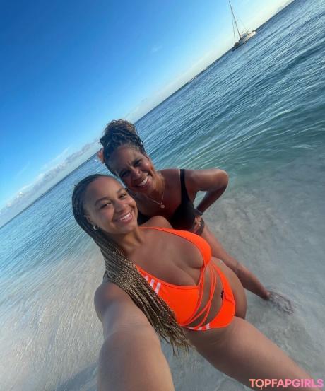 Nia nude leaked OnlyFans photo #28