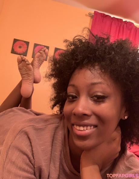 Waveysolezz nude leaked OnlyFans photo #8