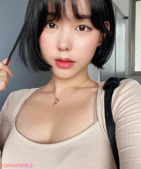 Hyerininng nude leaked OnlyFans photo #5