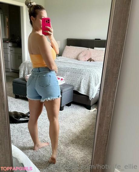 Hotwife_ellie nude leaked OnlyFans photo #416