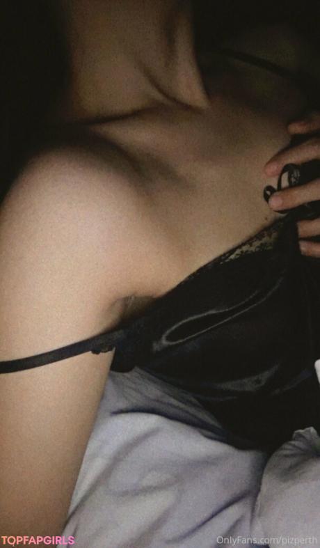 Pizpizzzy nude leaked OnlyFans photo #2