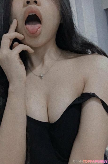 Pizpizzzy nude leaked OnlyFans photo #23