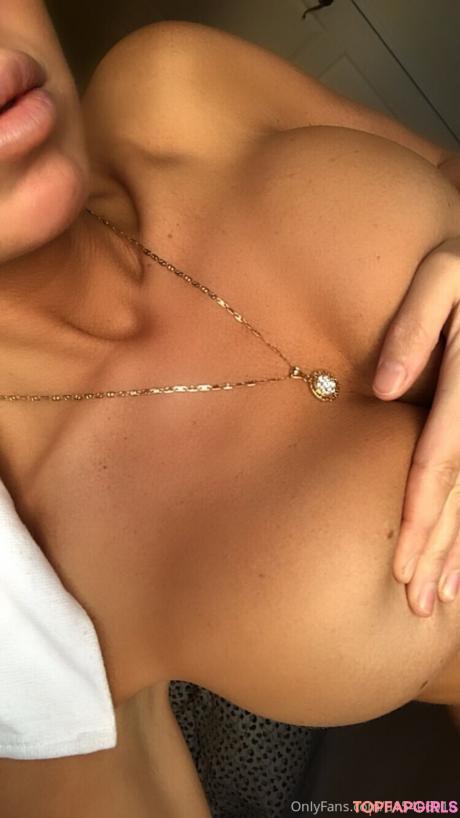 KIM nude leaked OnlyFans photo #5