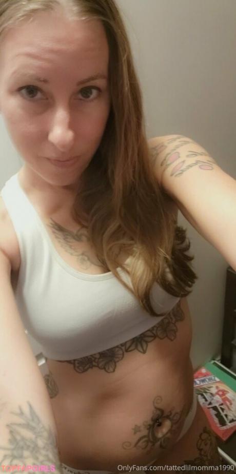 Tattedlilmomma1990 nude leaked OnlyFans pic