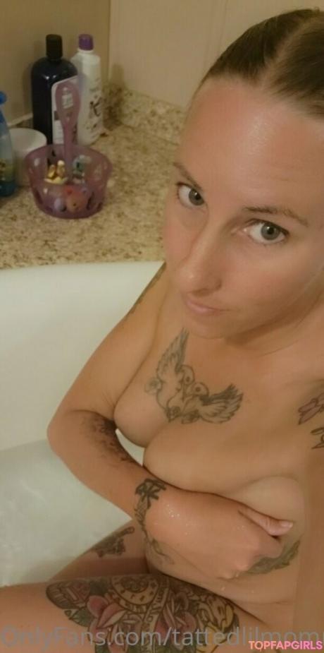 Tattedlilmomma1990 nude leaked OnlyFans photo #25