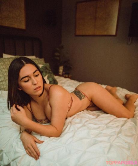 Alina nude leaked OnlyFans photo #3