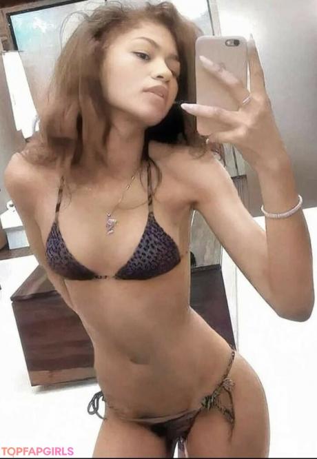 Zendaya nude leaked OnlyFans photo #131