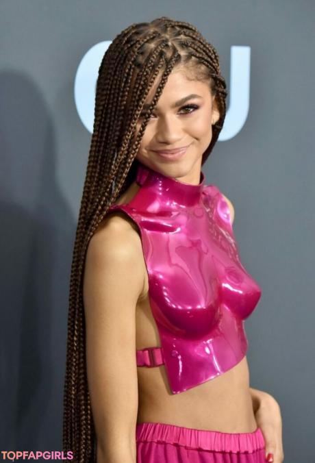 Zendaya nude leaked OnlyFans photo #360