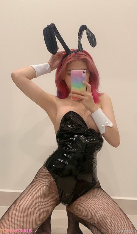Ainnguyen nude leaked OnlyFans photo #11