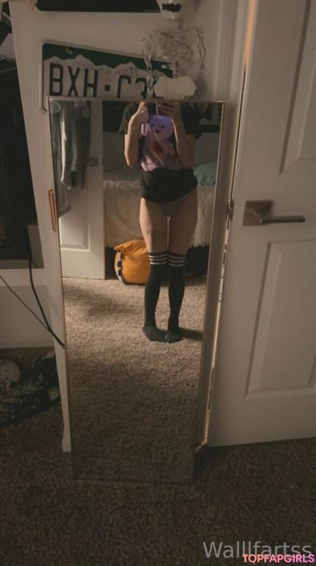 Wallfartss nude leaked OnlyFans photo #160
