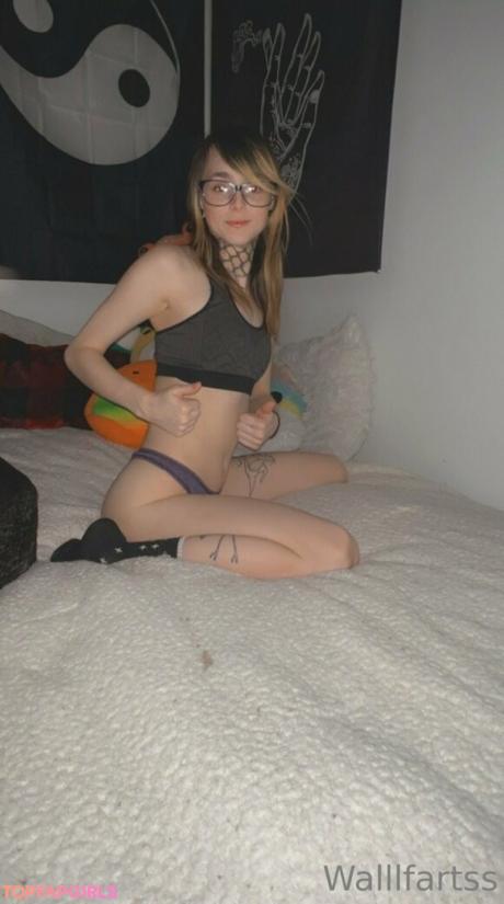 Wallfartss nude leaked OnlyFans photo #89