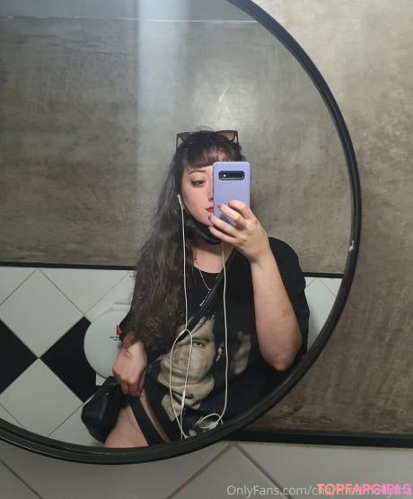 Charmedmollytha nude leaked OnlyFans photo #3