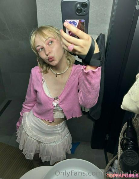 Anyuta18 nude leaked OnlyFans photo #19