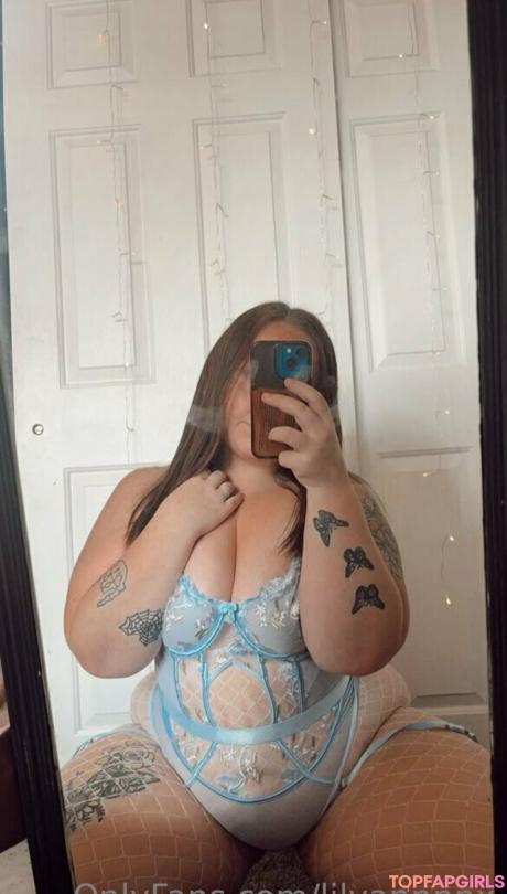 Lilyannnnx nude leaked OnlyFans photo #9