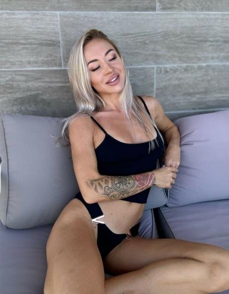 Cutehollycooper nude leaked OnlyFans photo #49