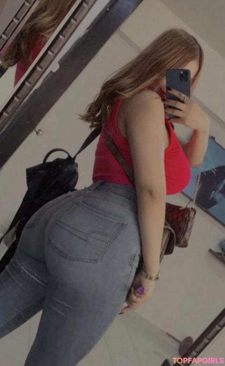 Valentina nude leaked OnlyFans photo #7