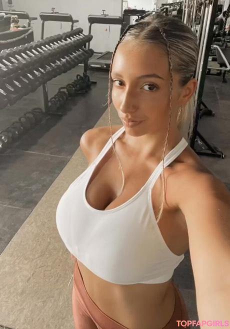 BustyAna nude leaked OnlyFans photo #9