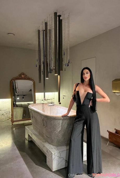 Mari nude leaked OnlyFans photo #3