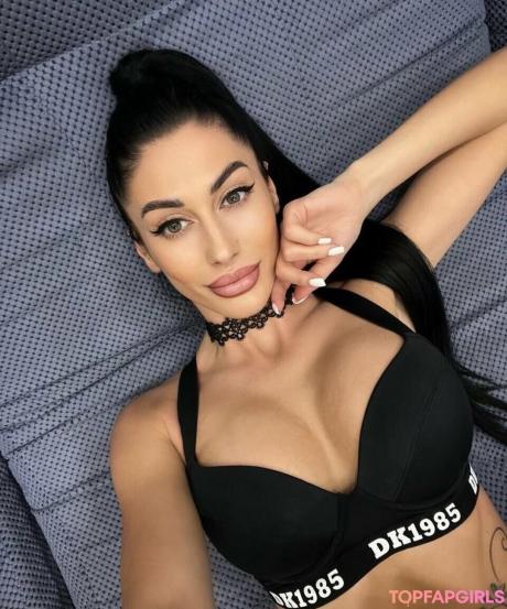 Mari nude leaked OnlyFans photo #37
