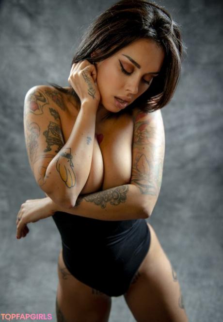Alice nude leaked OnlyFans photo #17