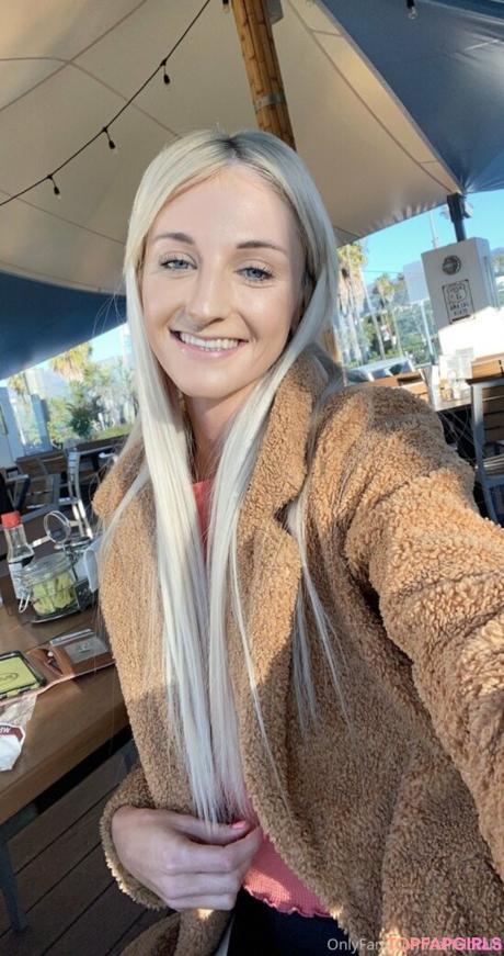 Tallielorain nude leaked OnlyFans photo #4