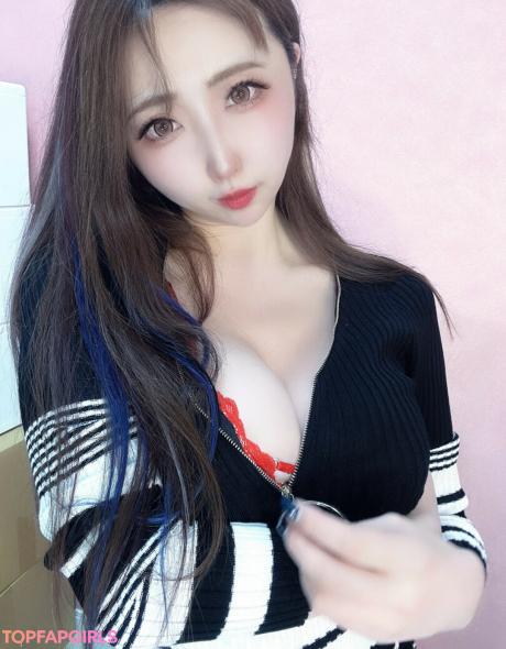 Momoiro nude leaked OnlyFans photo #8