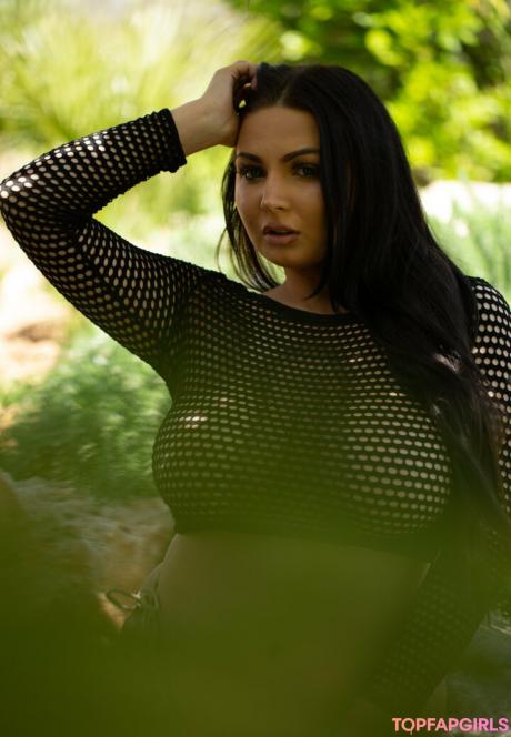 Curvylucina nude leaked OnlyFans photo #30