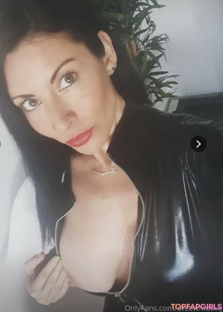 Janina nude leaked OnlyFans photo #3