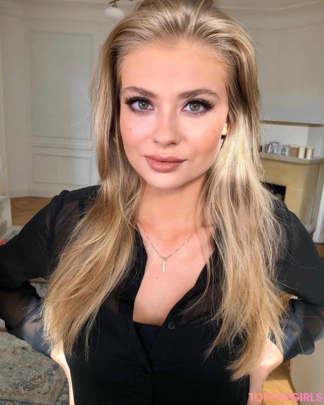 Weronika nude leaked OnlyFans photo #9