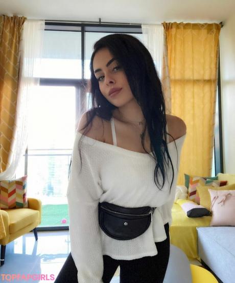 Sara nude leaked OnlyFans photo #4