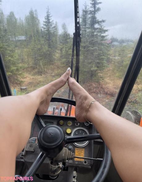 Uhhliar nude leaked OnlyFans photo #15