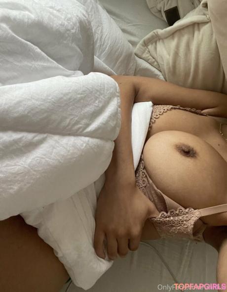 Uhhliar nude leaked OnlyFans photo #286