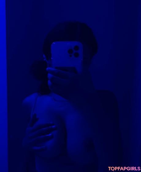 Uhhliar nude leaked OnlyFans photo #313